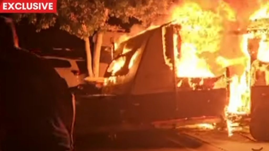 QLD caravan burning - does your caravan have interconnected smoke alarms?